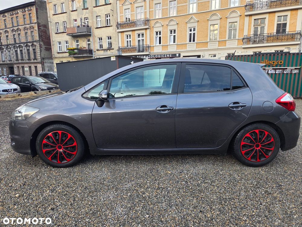 Toyota Auris 1.6 Valvematic Executive - 5