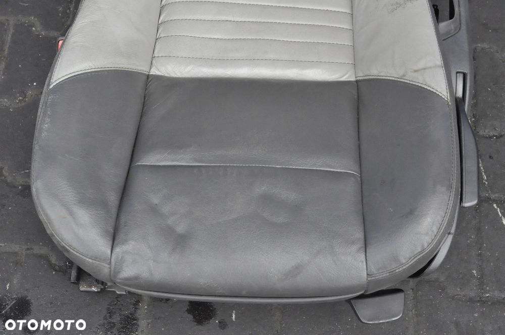 VOLVO  S40 II V50 FOTEL KIEROWCY SKÓRA RIII - 3