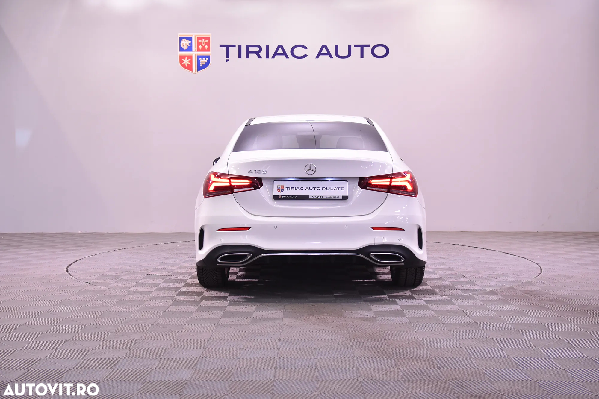 Mercedes-Benz A - 4