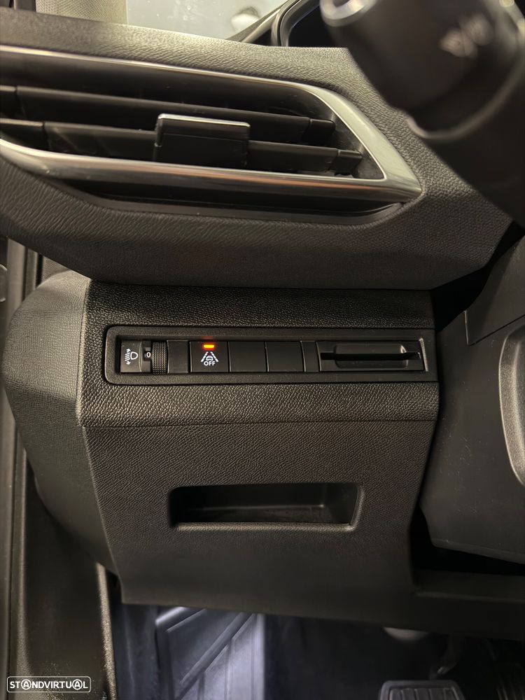 Peugeot 5008 PureTech 130 EAT8 Stop & Start Allure Pack - 31