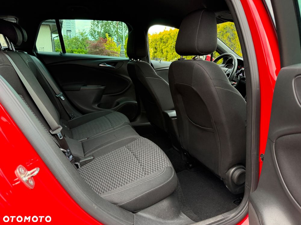 Opel Astra 1.4 Turbo Dynamic - 28