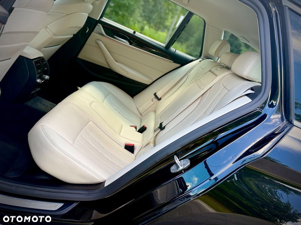 BMW Seria 5 540d xDrive mHEV Luxury Line - 23