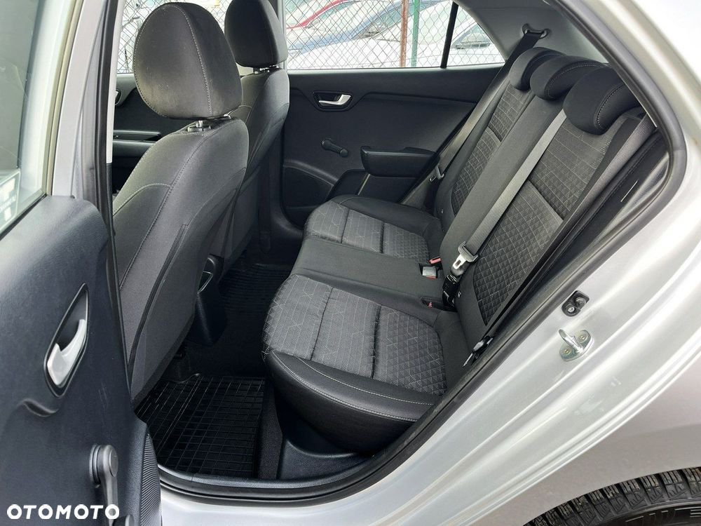 Kia Rio 1.2 M - 29