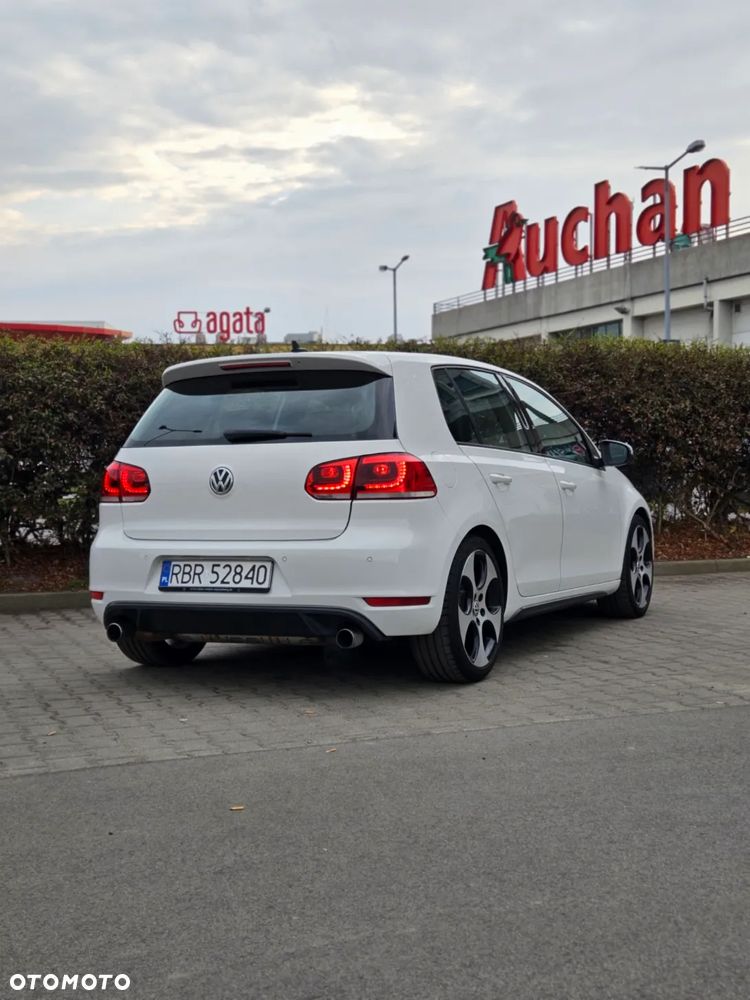 Volkswagen Golf 2.0 GTI DSG - 7