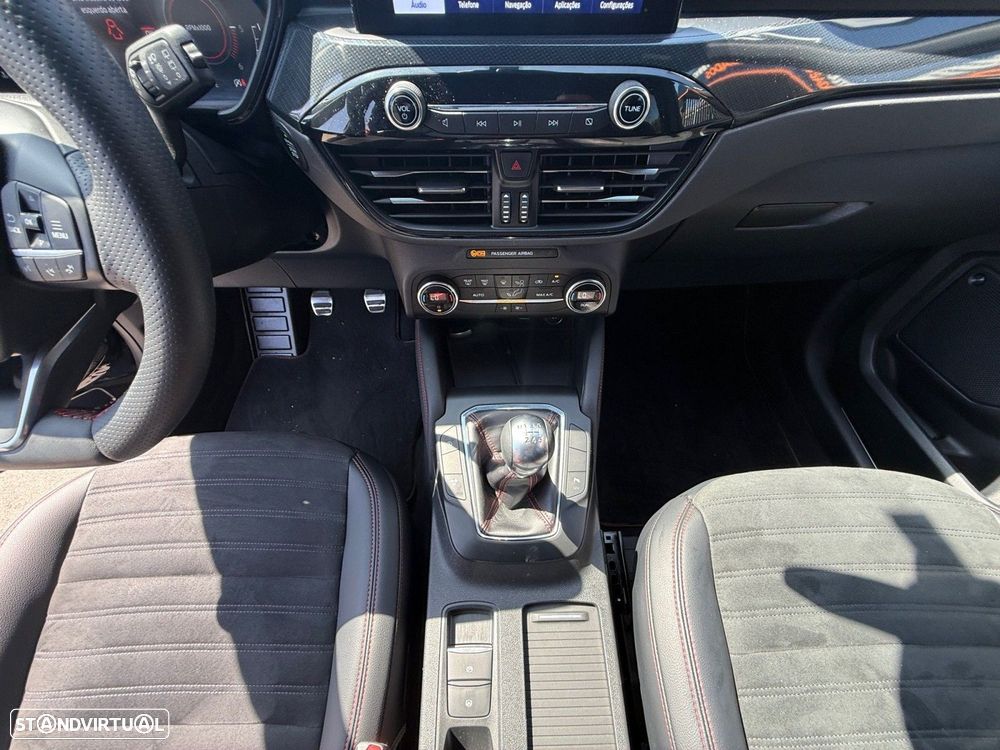 Ford Kuga 2.0 TDCi ST-Line - 11