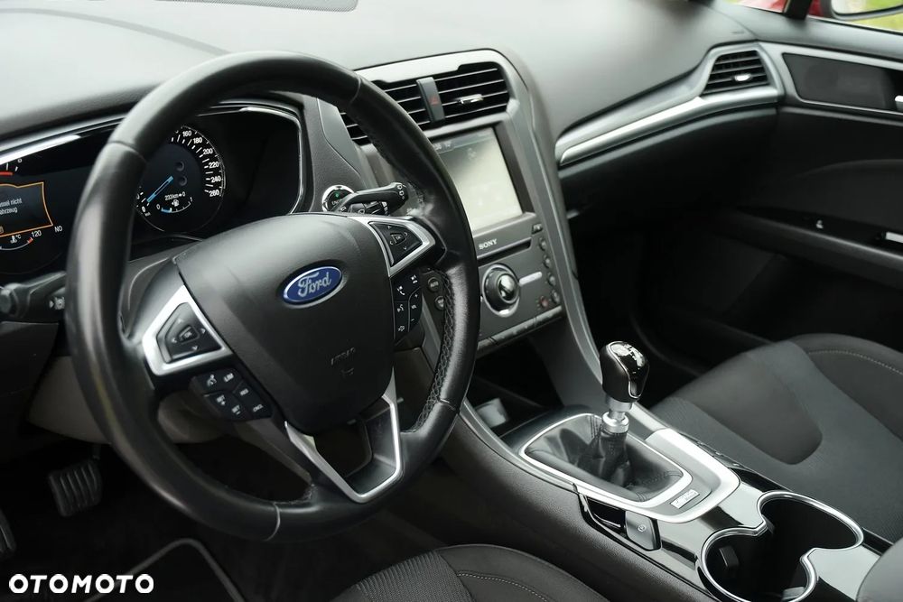 Ford Mondeo 2.0 TDCi STart-Stopp Titanium - 28