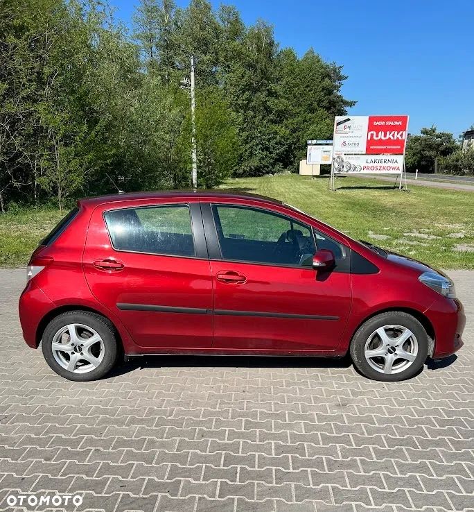 Toyota Yaris 1.33 Premium - 4