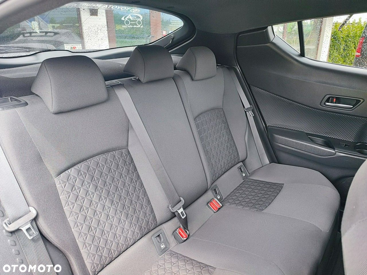 Toyota C-HR - 17