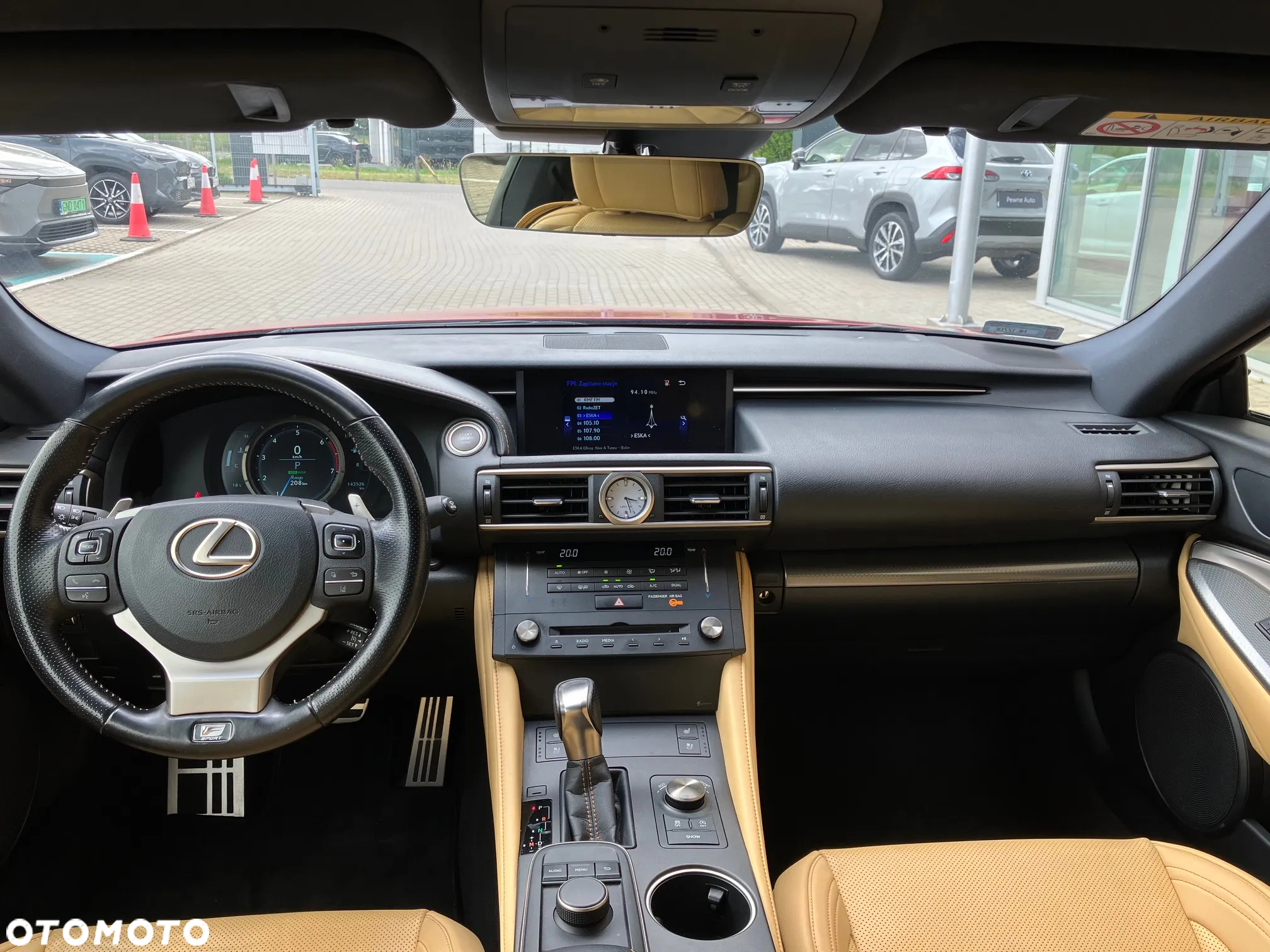 Lexus RC 200t / 300 F Sport - 20