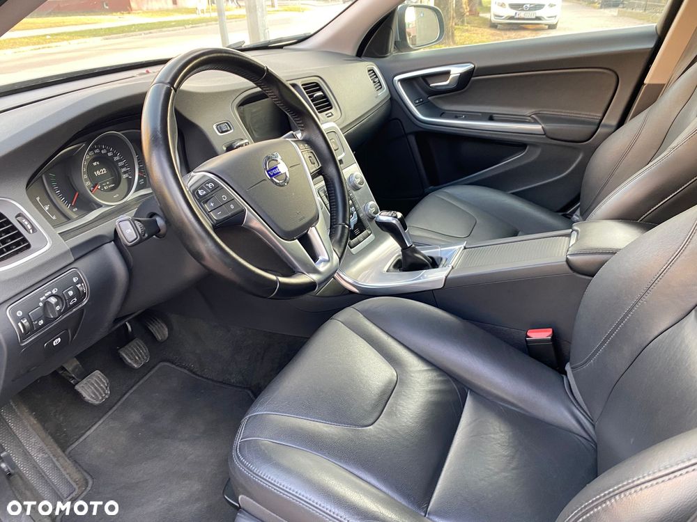 Volvo V60 D3 Summum - 5