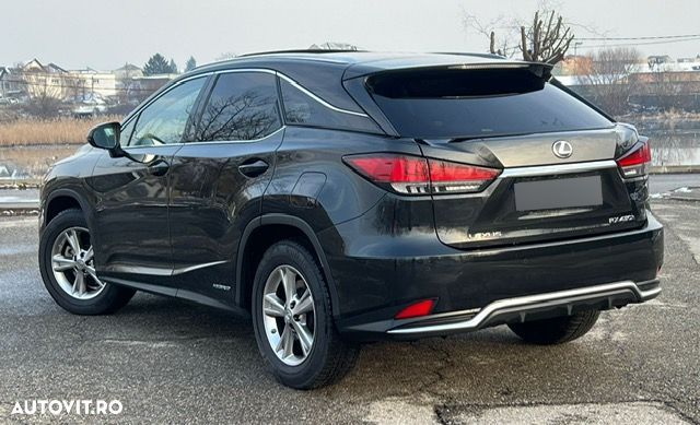 Lexus Seria RX - 10