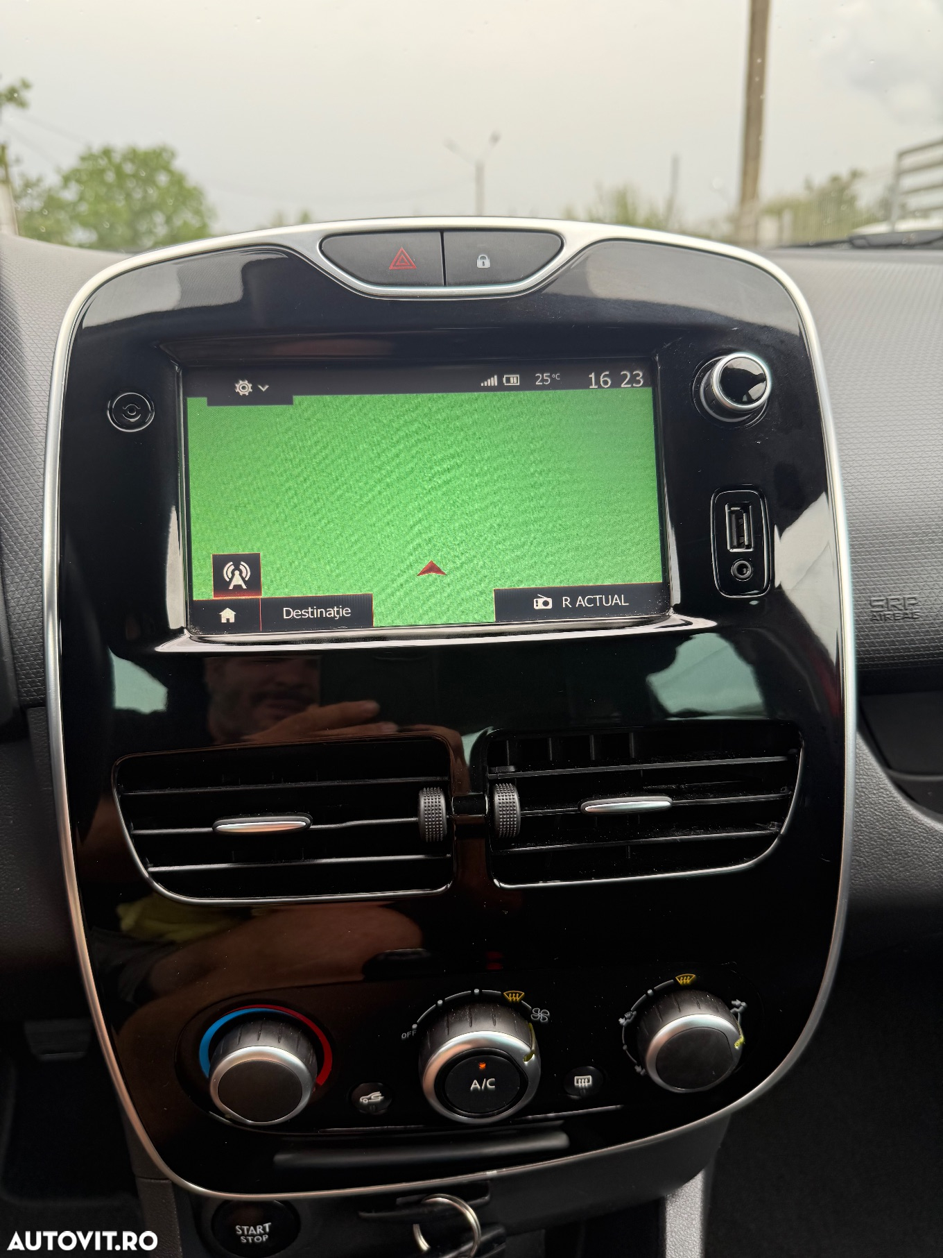 Renault Clio dCi 90 Limited - 23