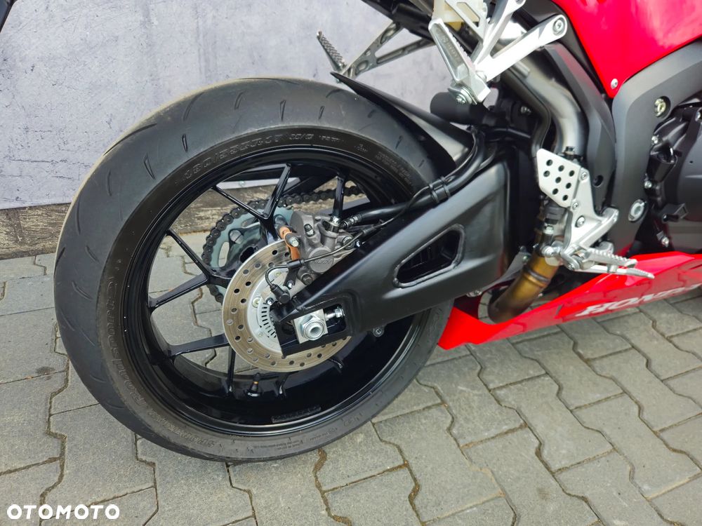 Honda CBR - 19