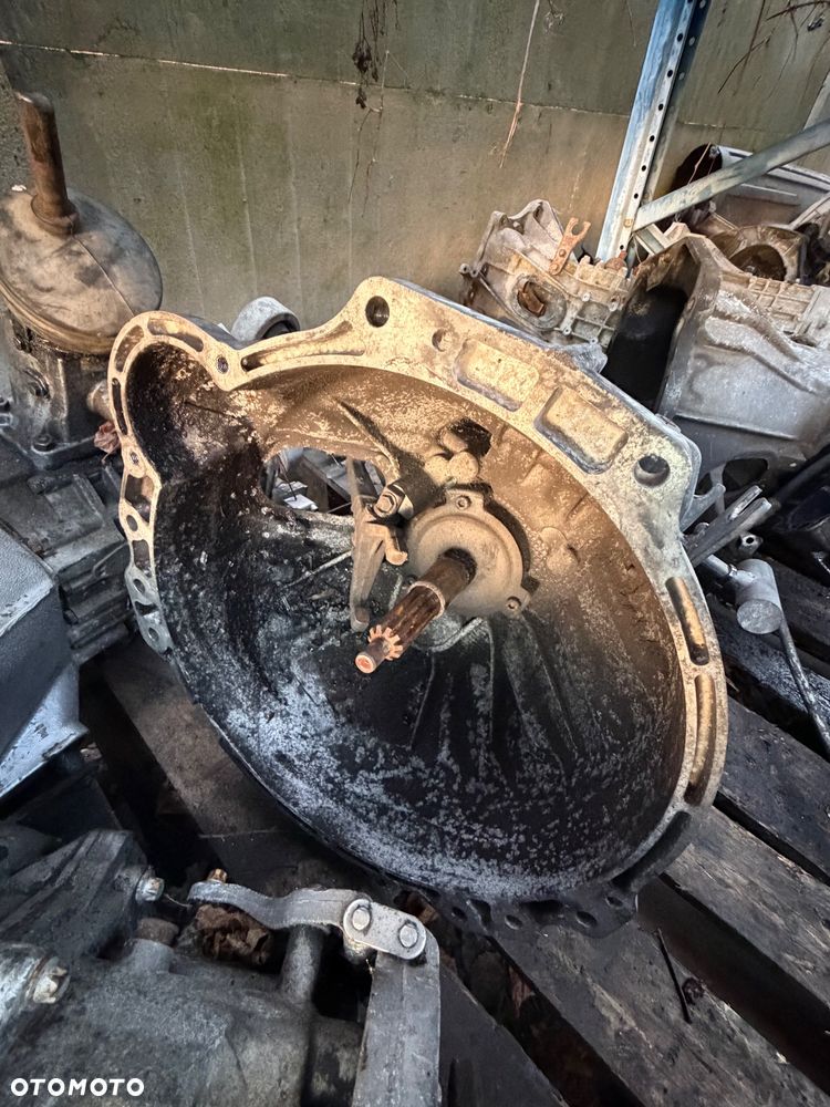 Skrzynia biegów Renault Mascott 3.0 DCI 09r 6S350 - 2