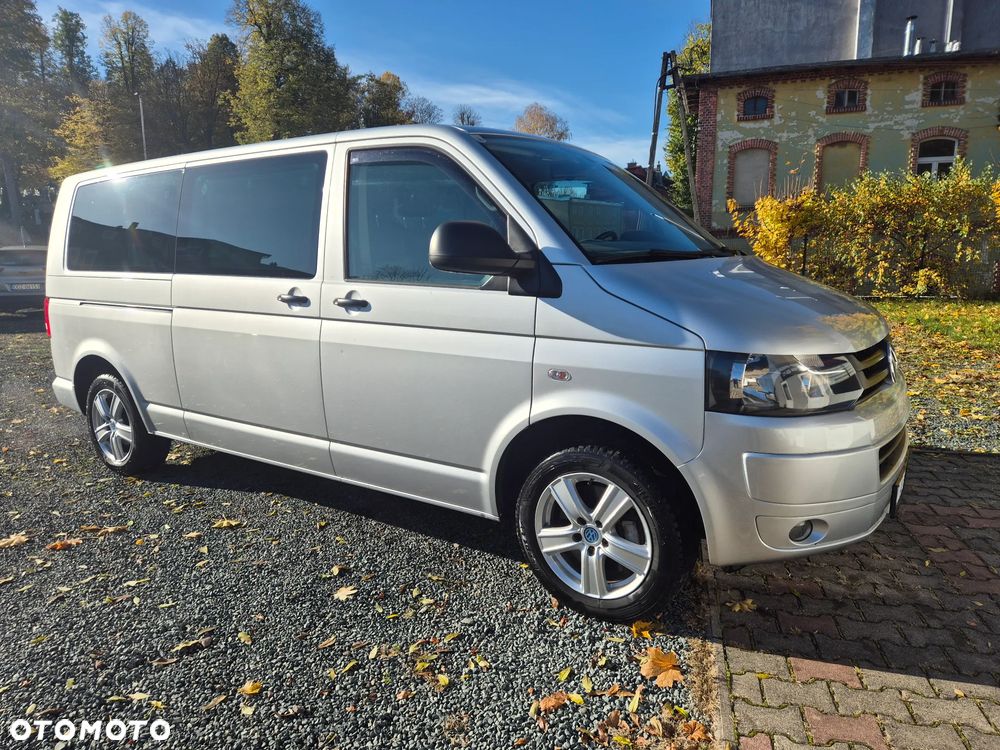 Volkswagen Caravelle - 37