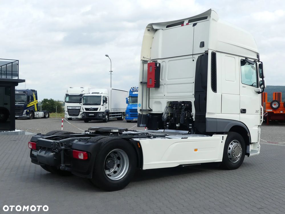 DAF XF 106.460  /  AUTOMAT / SUPER SPACE CAB / - 10