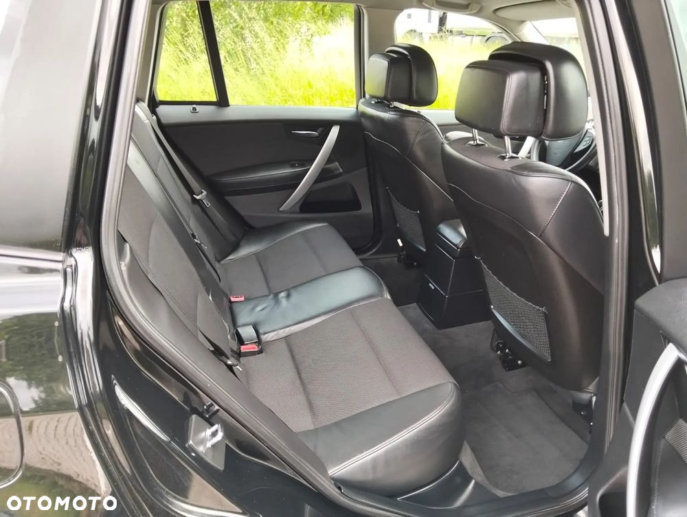 BMW X3 xDrive18d Limited Sport Edition - 28