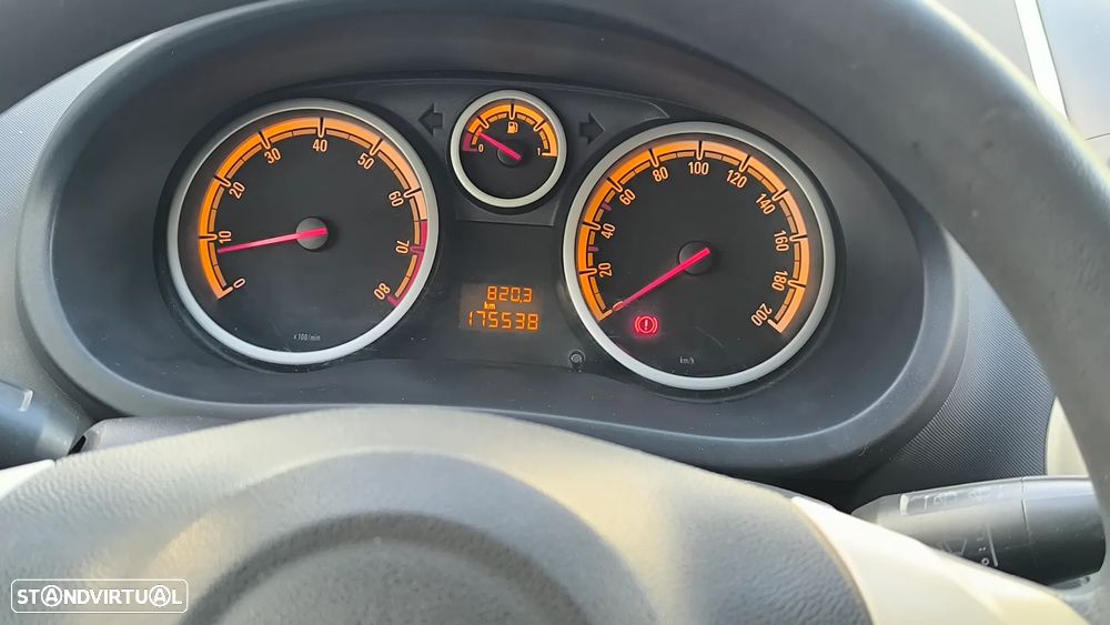 Opel Corsa 1.2 Cosmo - 35