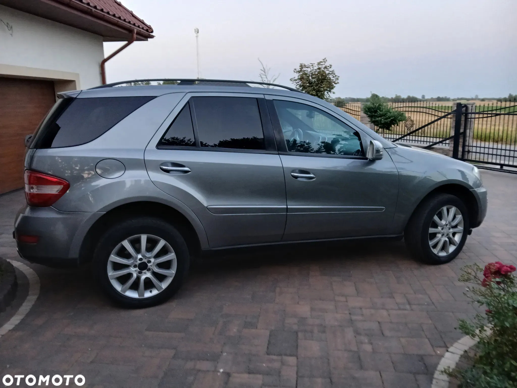 Mercedes-Benz ML 300 CDI BlueEff 4-Matic - 18