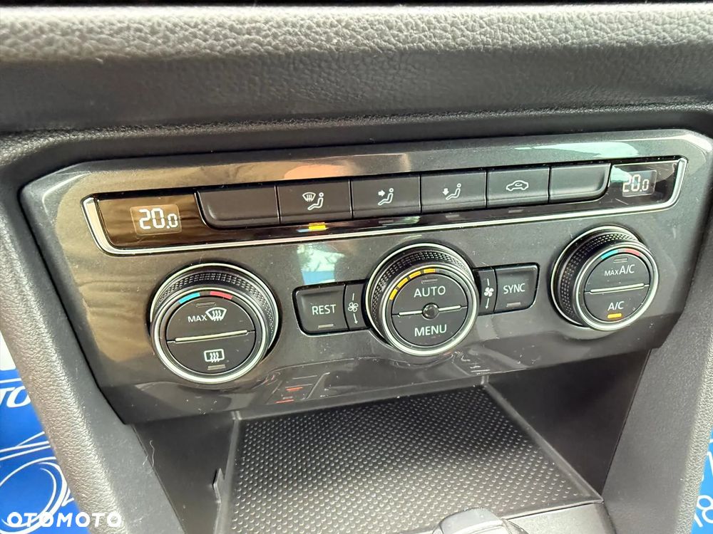 Volkswagen Tiguan 2.0 TDI SCR DSG R-Line - 28