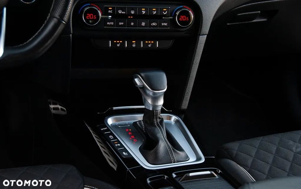 Kia ProCeed 1.6 CRDi DCT7 SCR GT LINE - 17