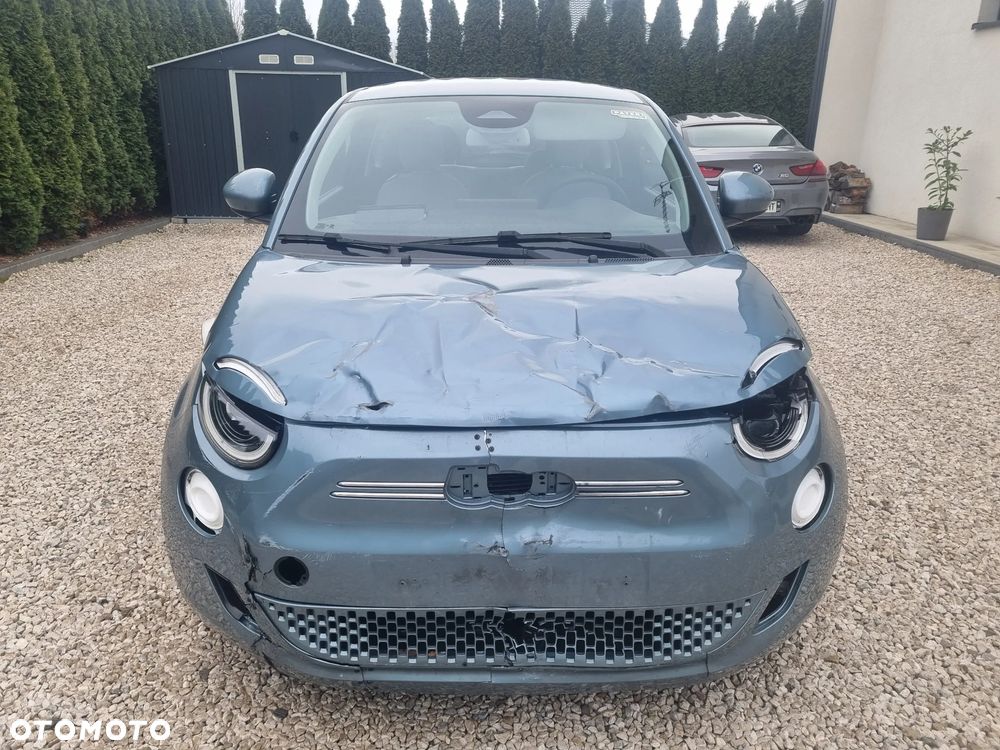 Fiat 500e 42kWh Red - 8