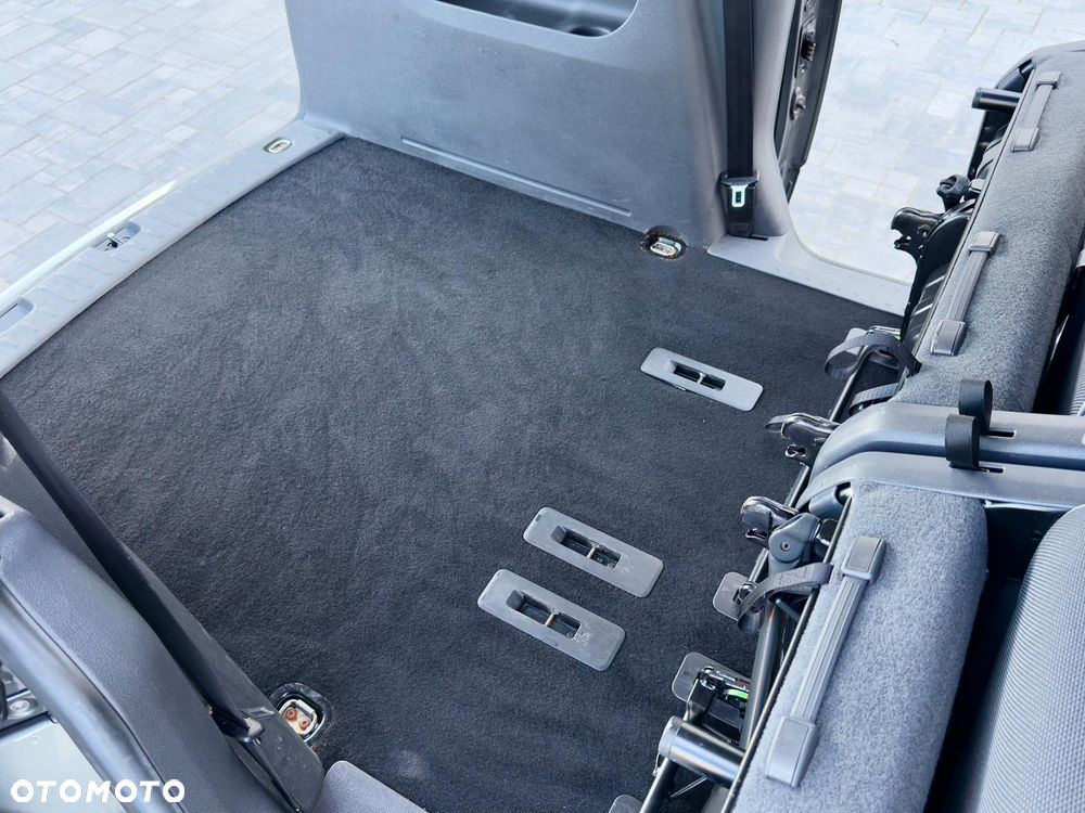 Volkswagen Caddy Comfortline - 27