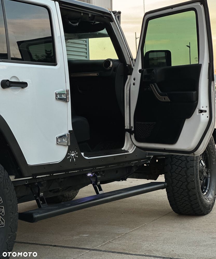 Jeep Wrangler 3.6 Unlim 75th Anniv - 32