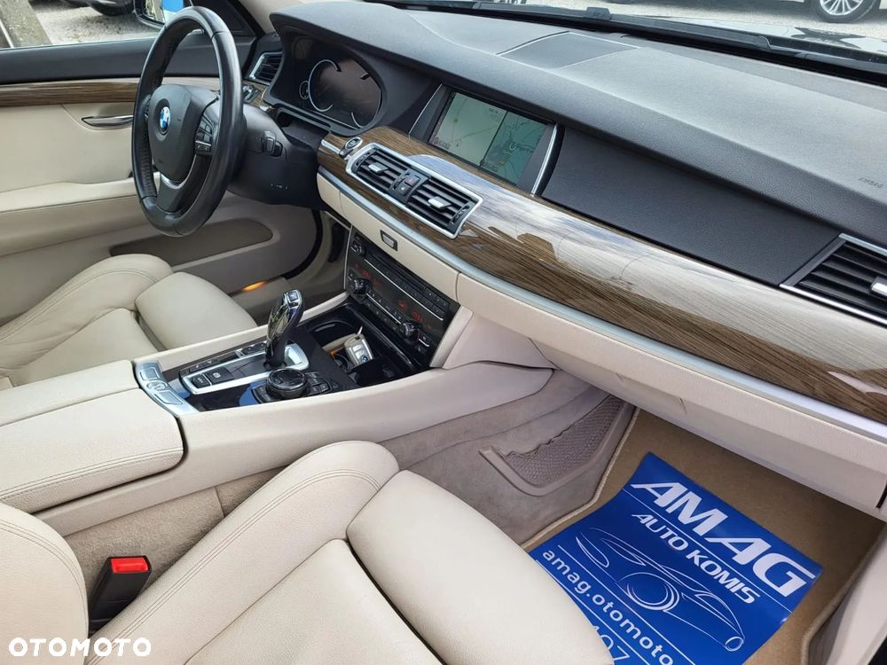 BMW 5GT 535i xDrive - 16