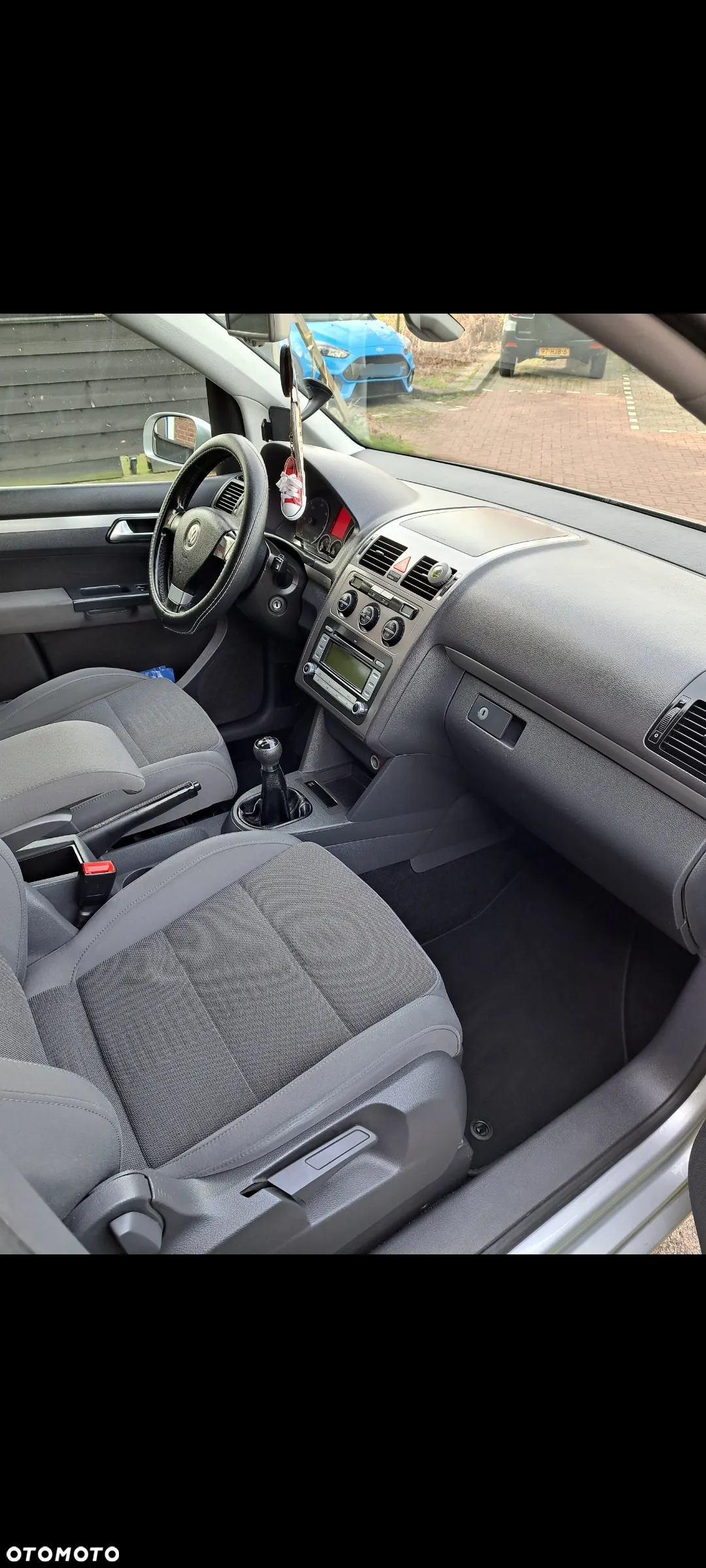 Volkswagen Touran 2.0 TDI DPF Comfortline - 8