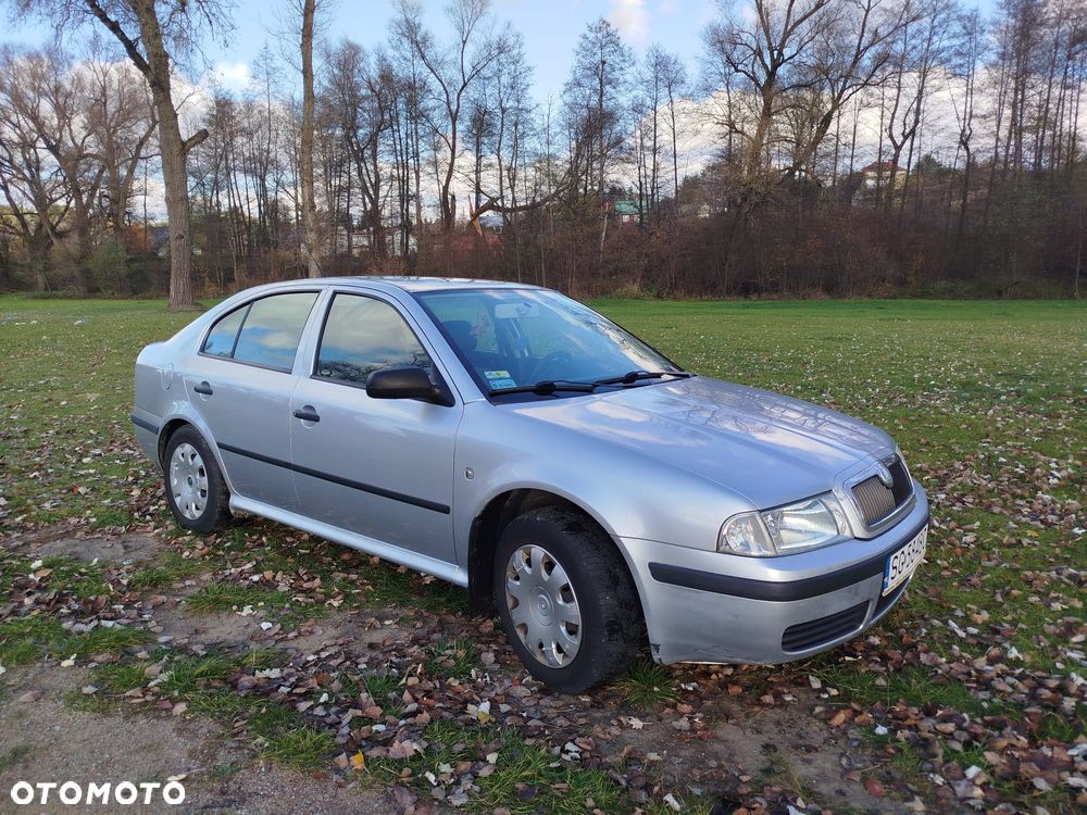 Skoda Octavia 1.6 Tour - 1