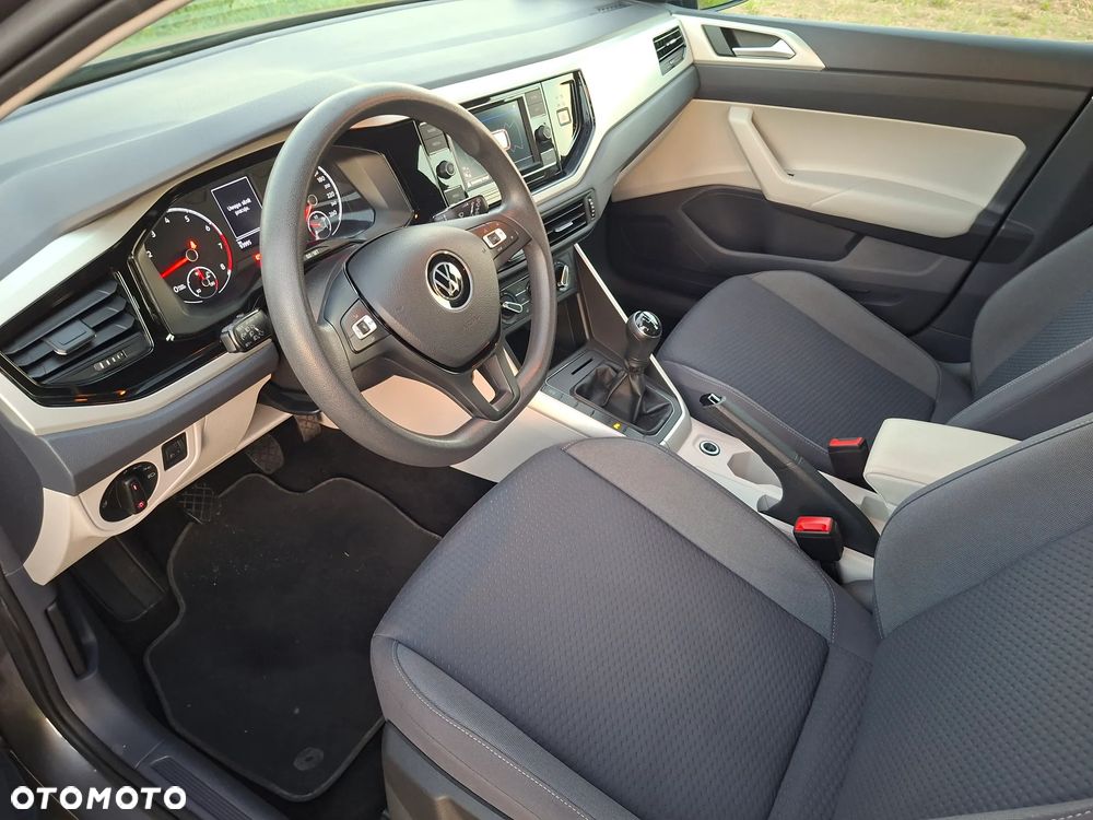 Volkswagen Polo - 10