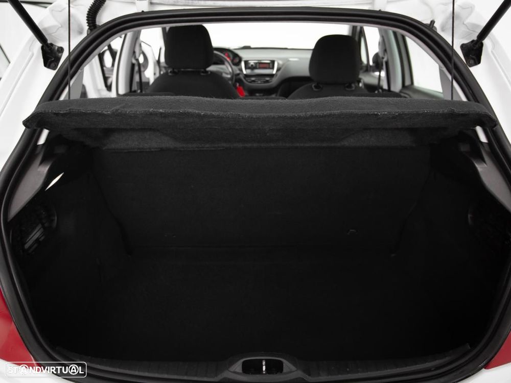 Peugeot 208 - 11