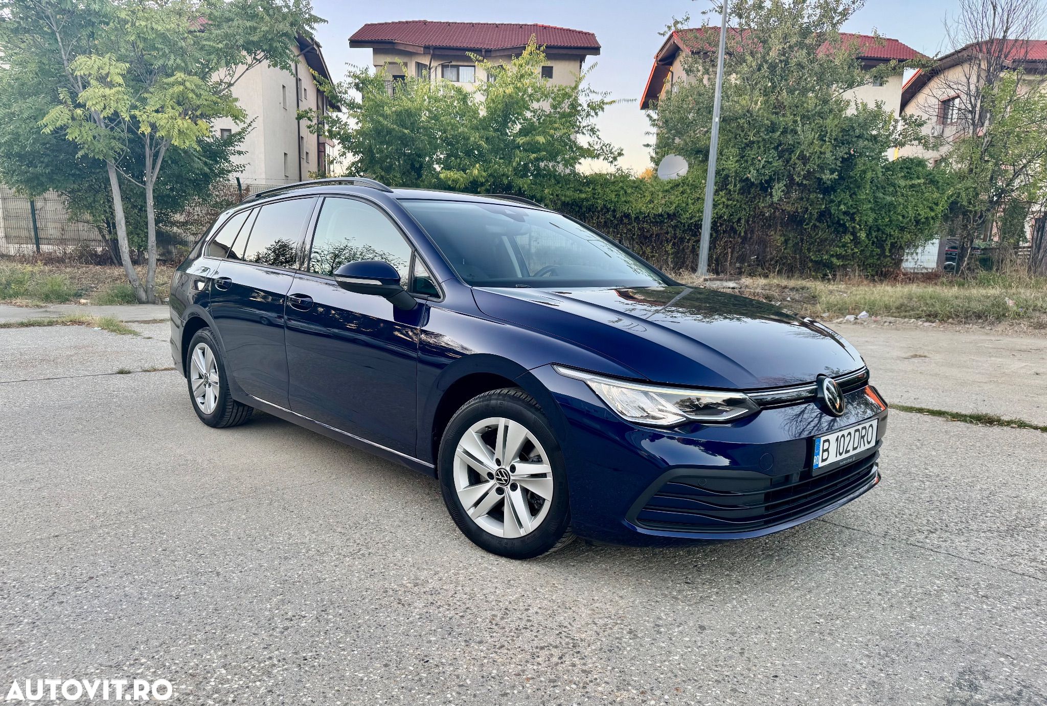 Volkswagen Golf 2.0 TDI Life - 1