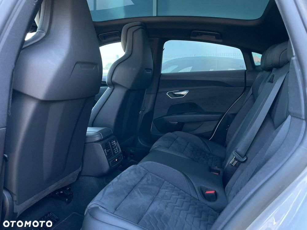 Audi e-tron GT - 12