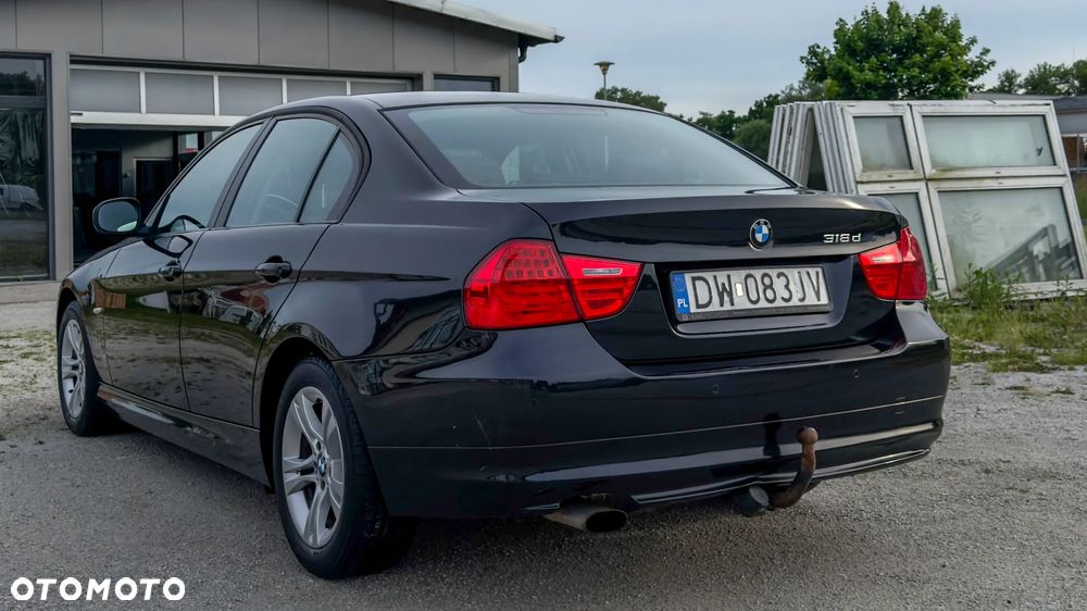 BMW Seria 3 318d - 8