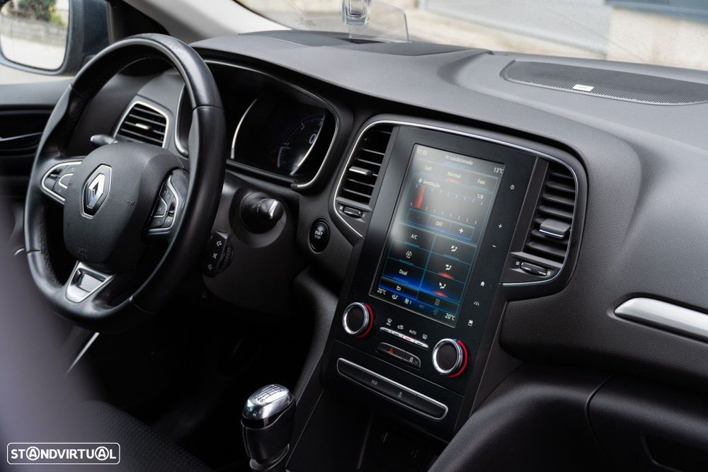 Renault Mégane 1.5 Blue dCi Bose Edition J18 - 11