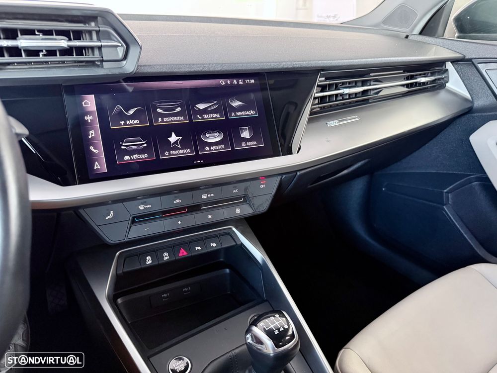 Audi A3 Limousine 30 TFSI Advanced - 15