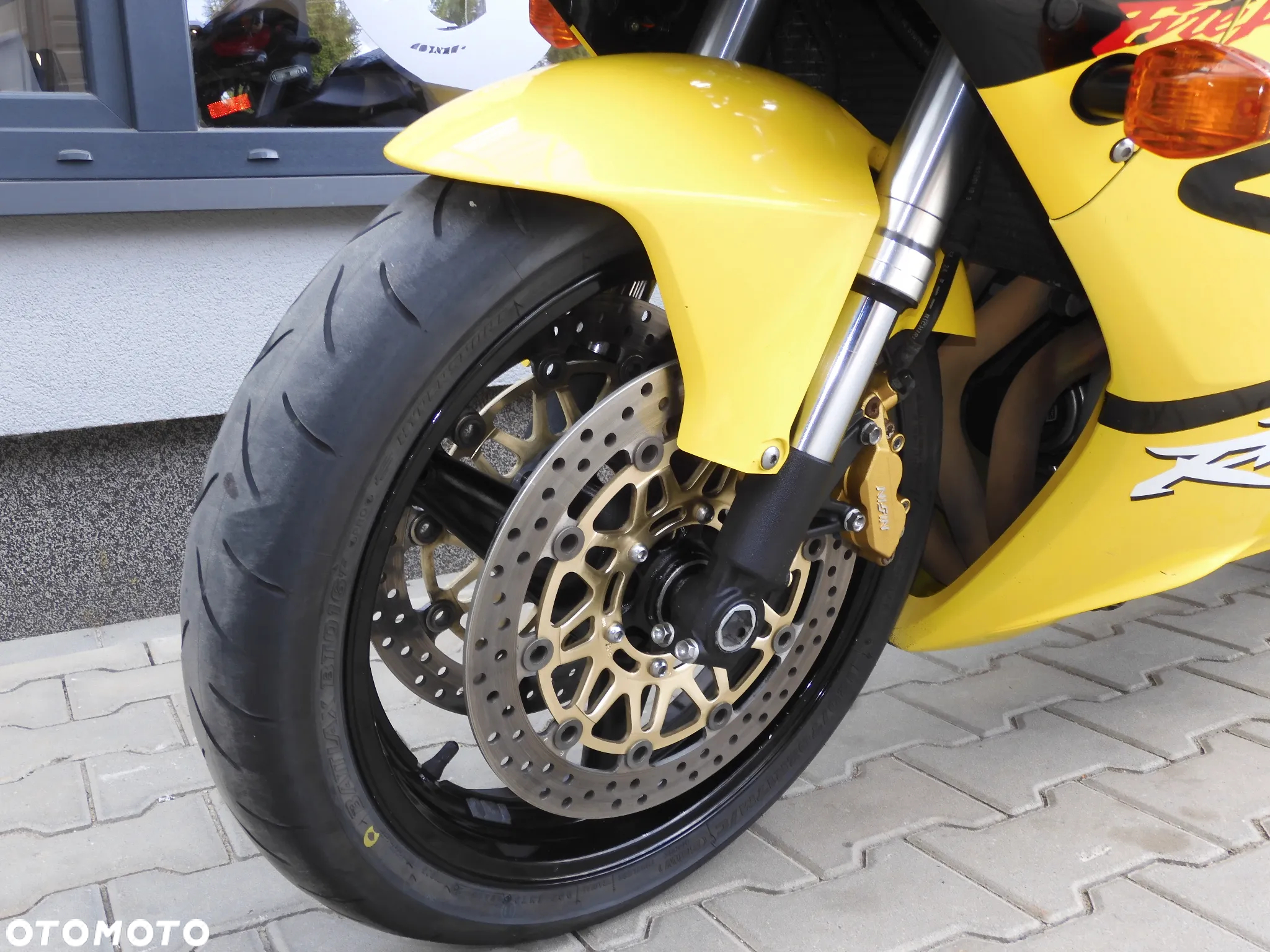 Honda CBR - 28