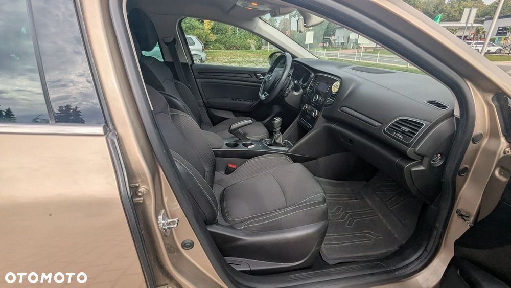 Renault Megane 1.6 SCe Limited - 18