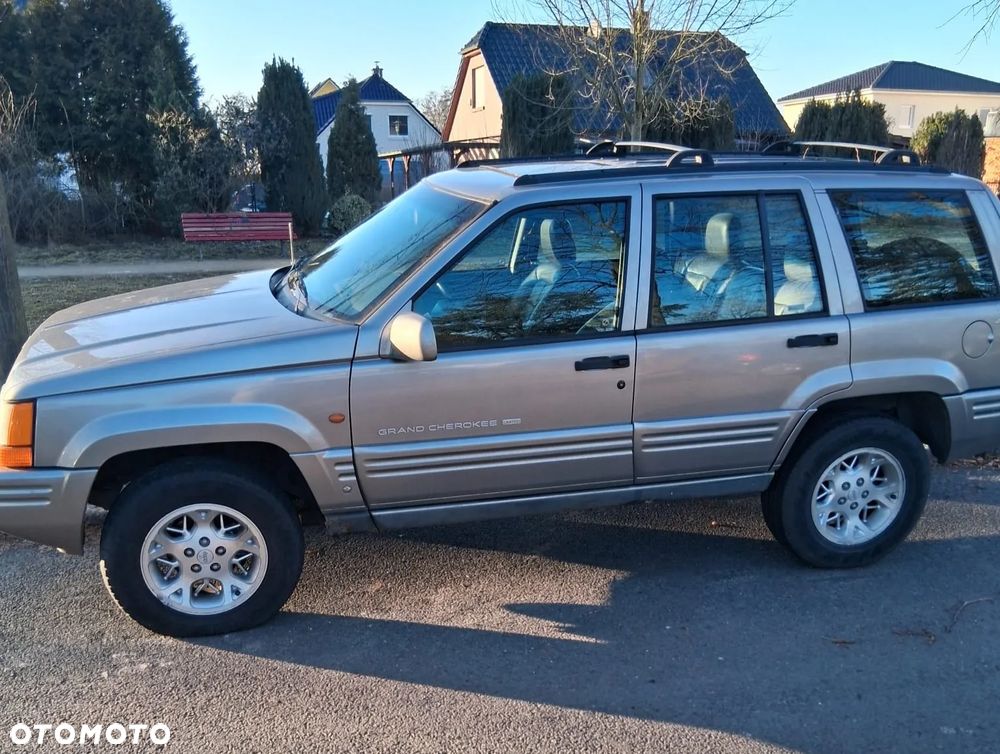 Jeep Grand Cherokee - 2