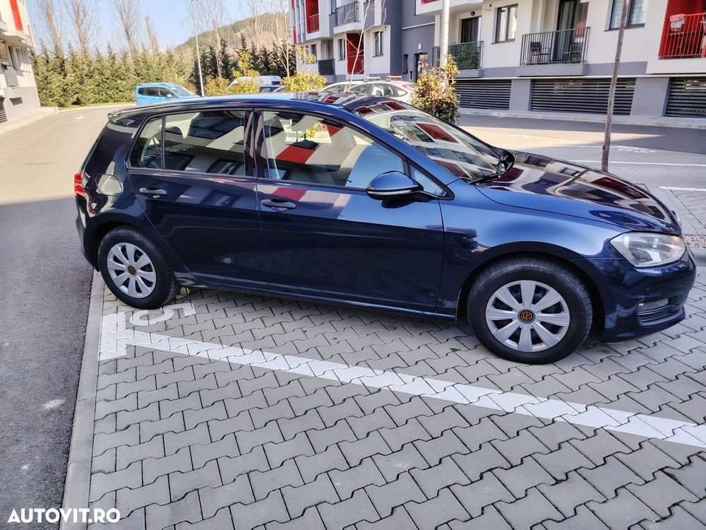 Volkswagen Golf 1.6 TDI DPF BlueMotion Technology Comfortline - 18