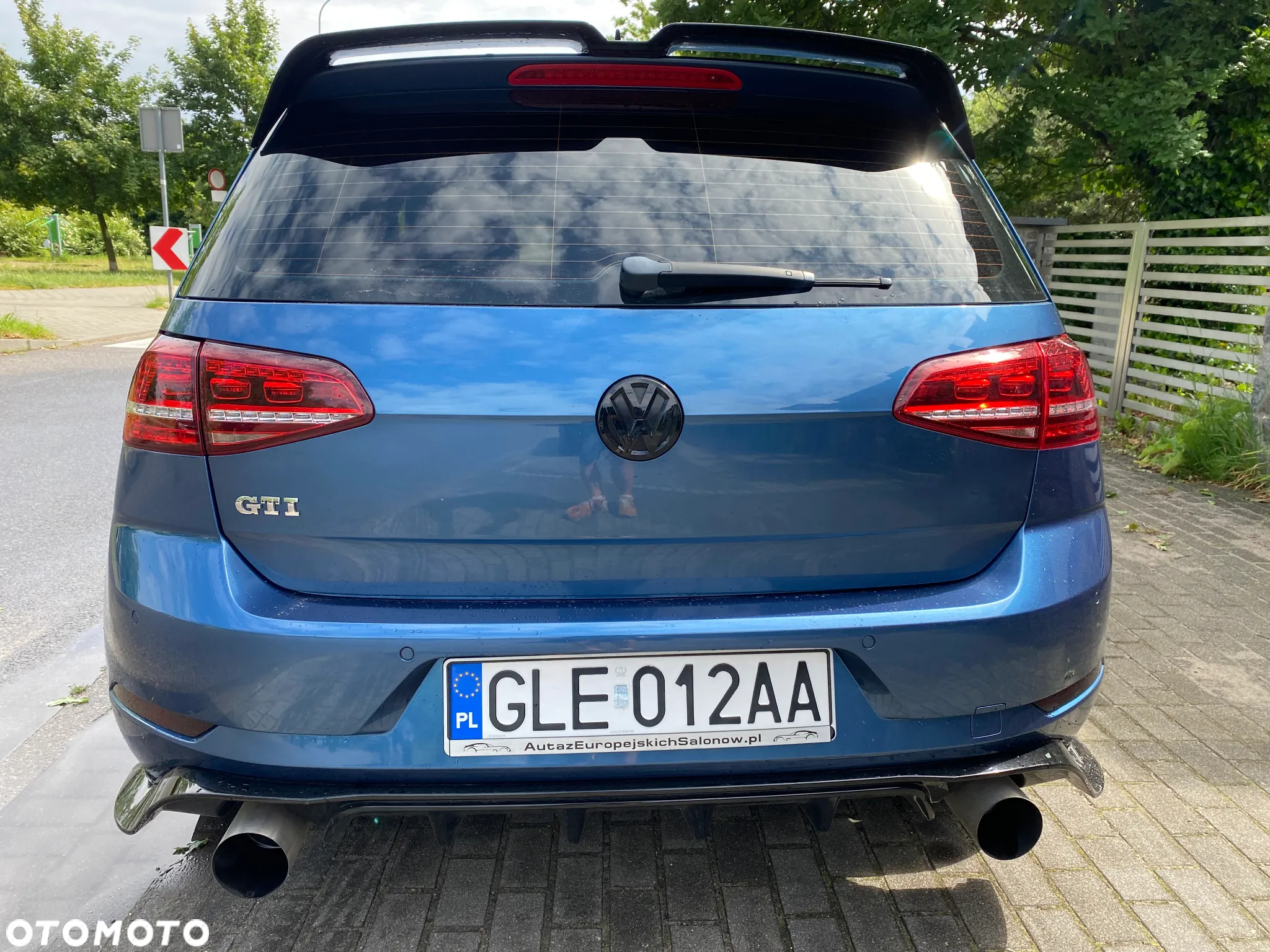 Volkswagen Golf - 11