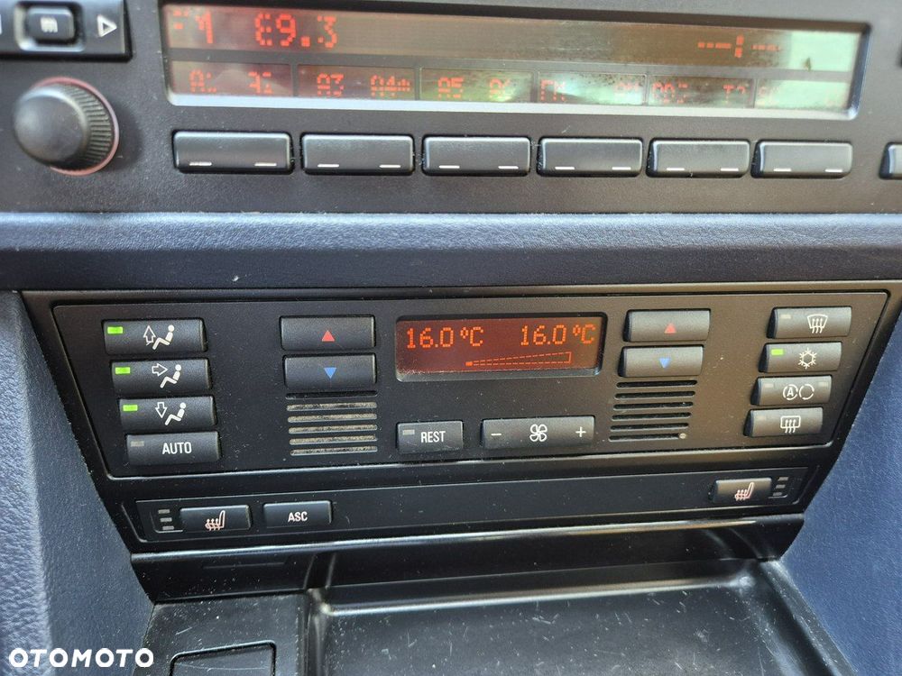 BMW Seria 5 523i - 16