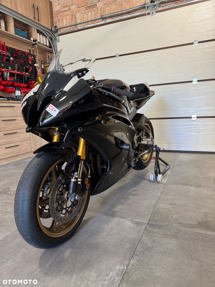 Yamaha R6 - 7