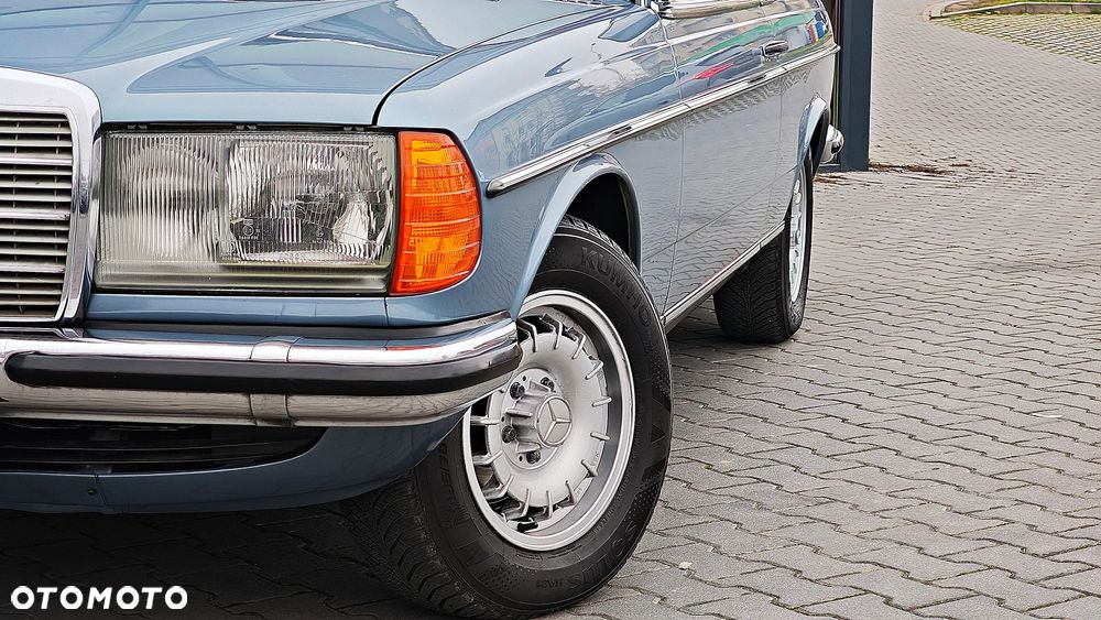 Mercedes-Benz W123 - 8
