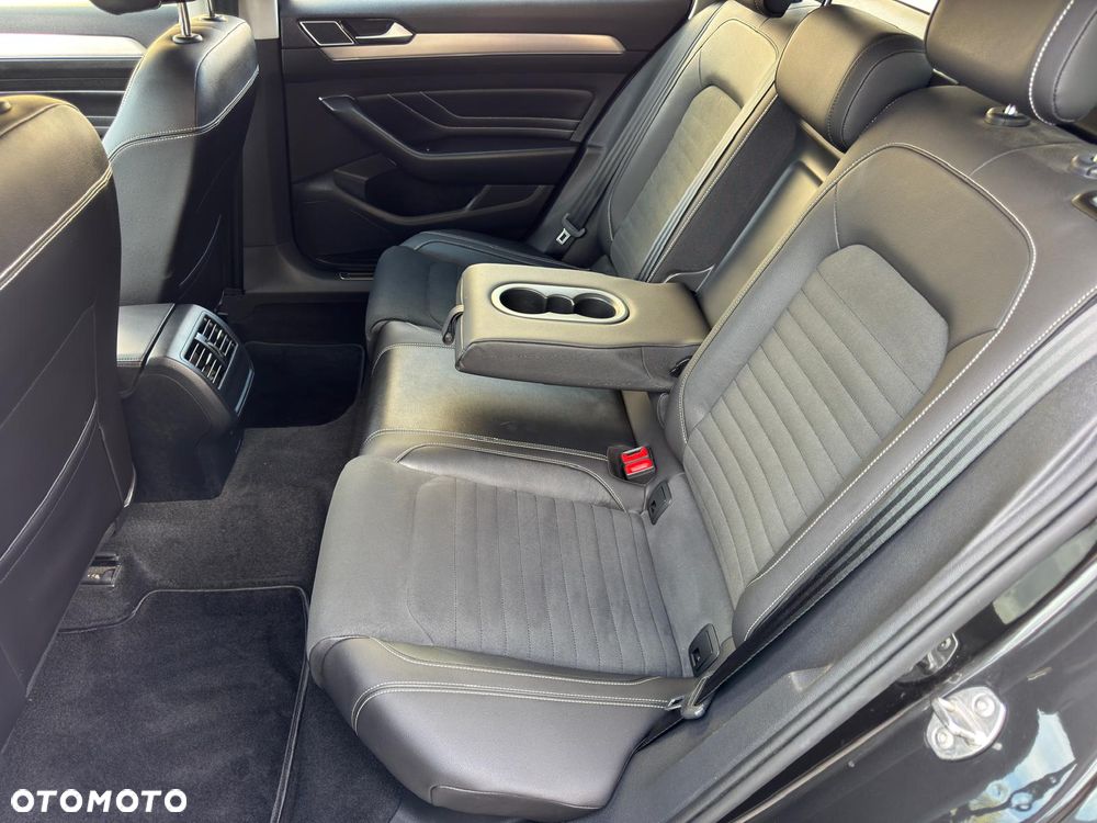 Volkswagen Passat Variant 1.5 TSI EVO Elegance DSG - 34
