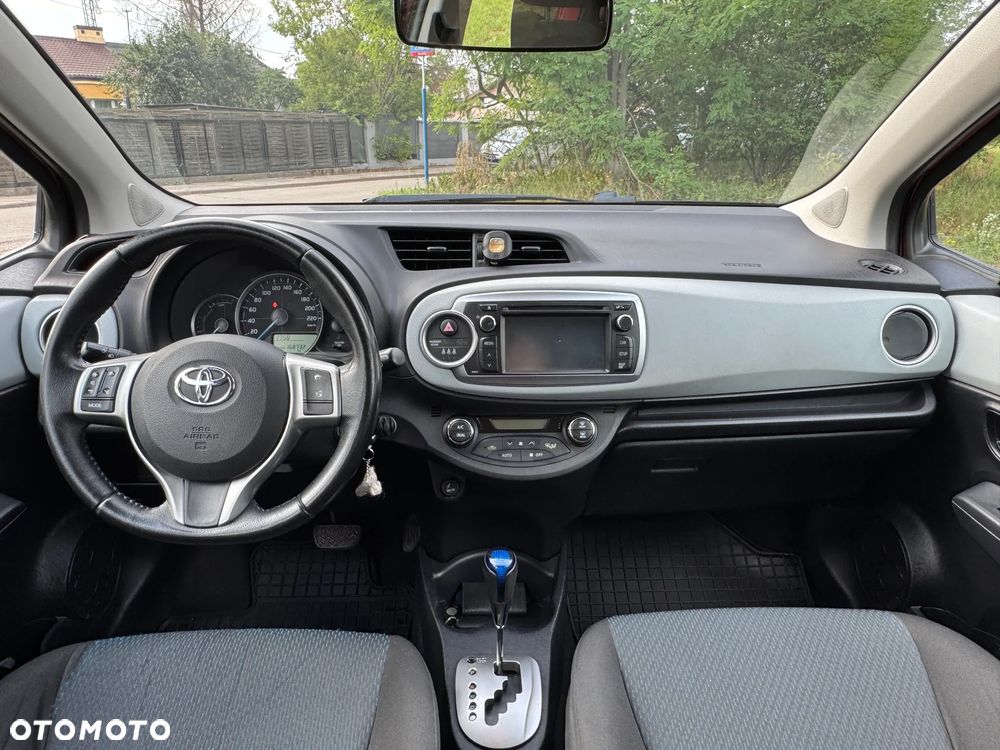 Toyota Yaris 1.5 VVT-i Selection - 10