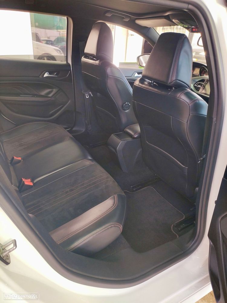 Peugeot 308 SW 1.6 BlueHDi GT Line - 26