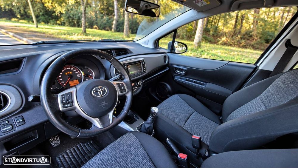 Toyota Yaris 1.4 D-4D ACtive - 9